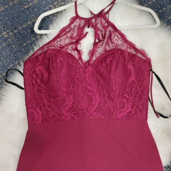 Hayley Paige "5857 - Burgundy" Lace Chiffon Burgundy Dress  12 - Picture 4 of 15
